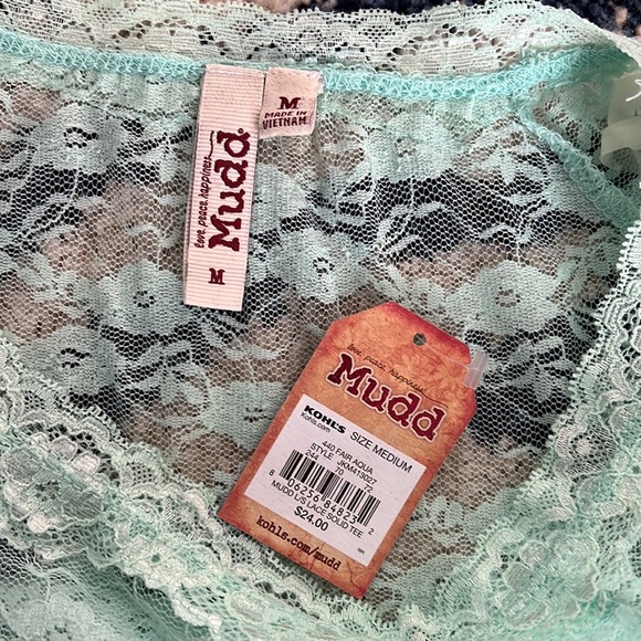 🆕Mudd, lace top, Size M - Picture 4 of 7